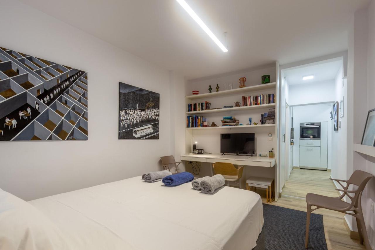 A Newly Fully Renovated Apartment