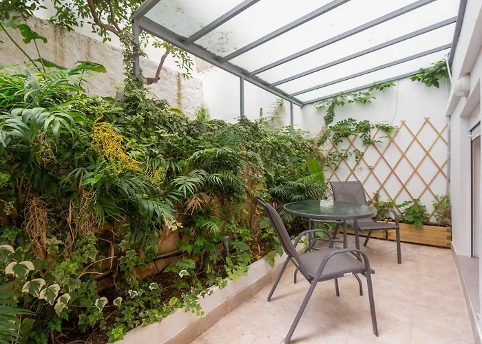 A Newly Fully Renovated Studio