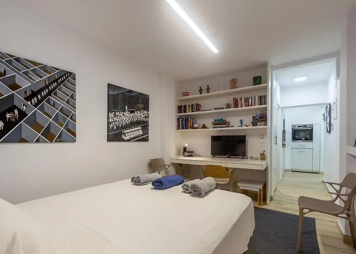 A Newly Fully Renovated Studio