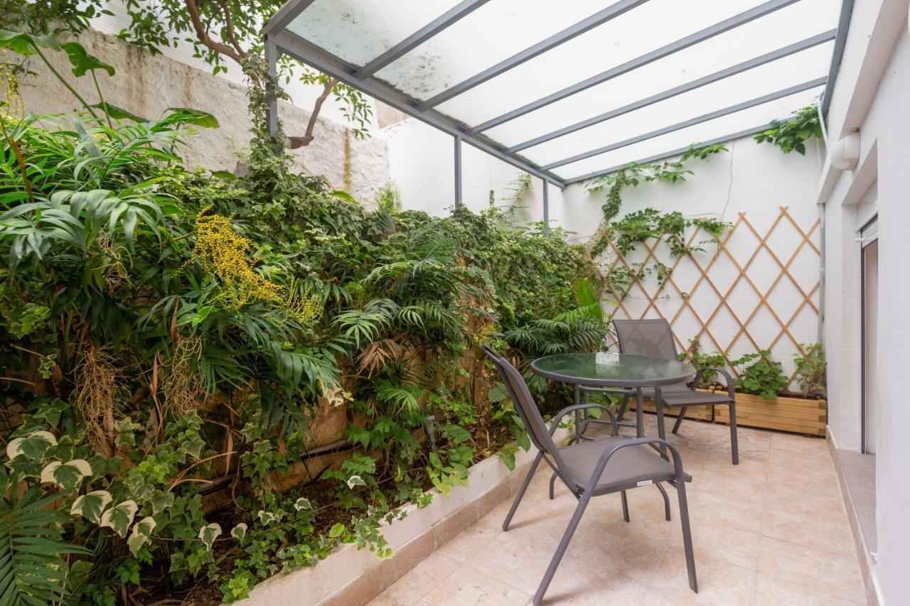A Newly Fully Renovated Apartment Athens